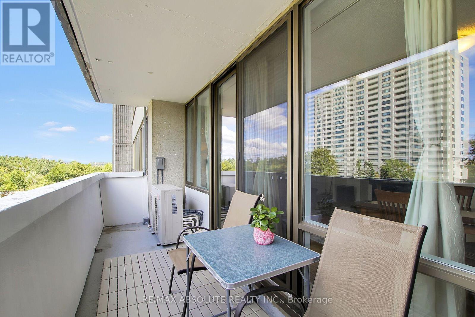 #408 2625 REGINA STREET - 15