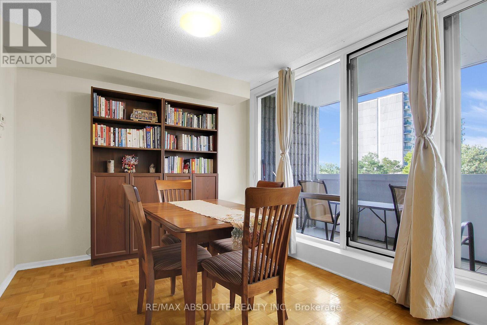 #408 2625 REGINA STREET - 7