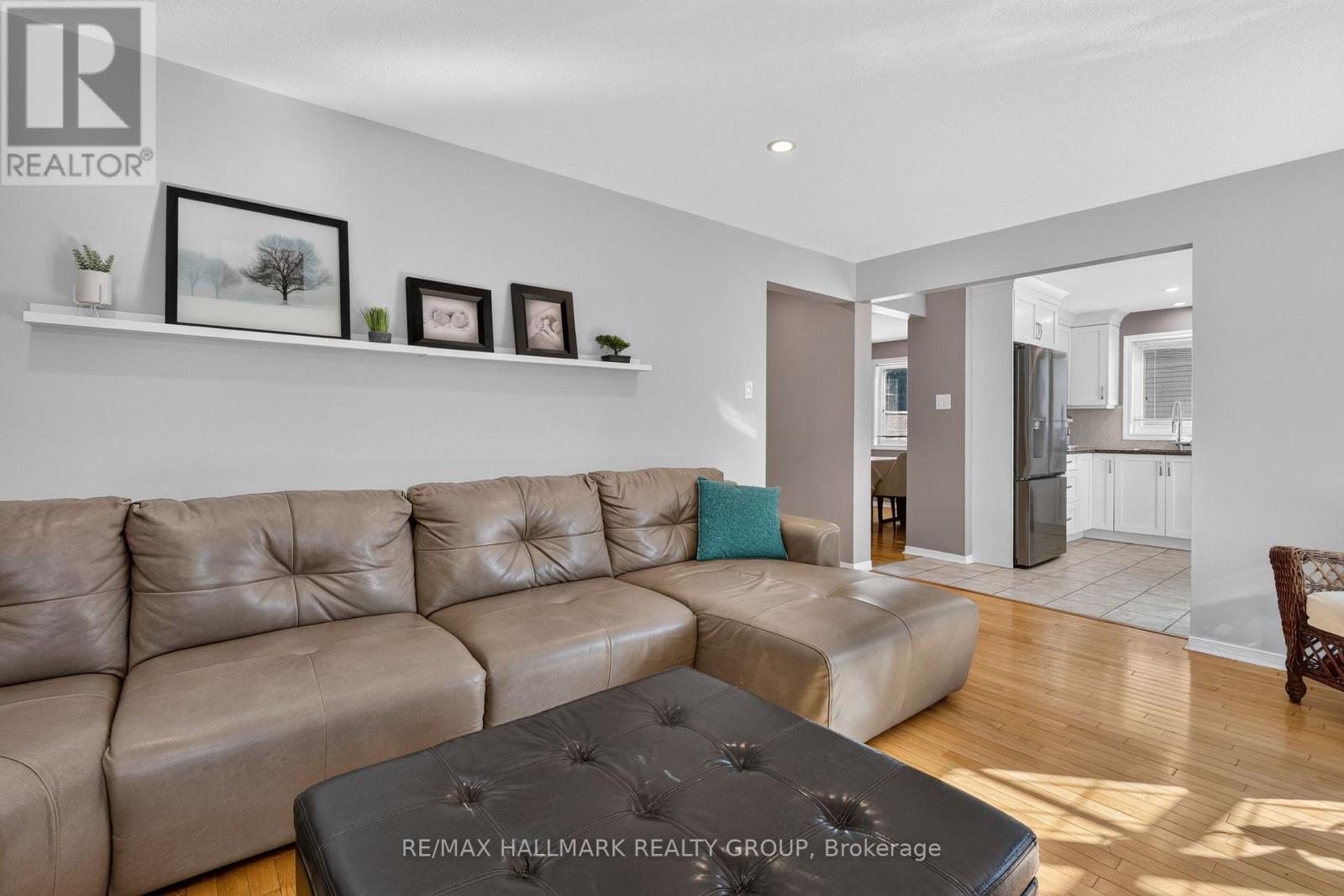 518 DES CONIFERS CRESCENT - 10
