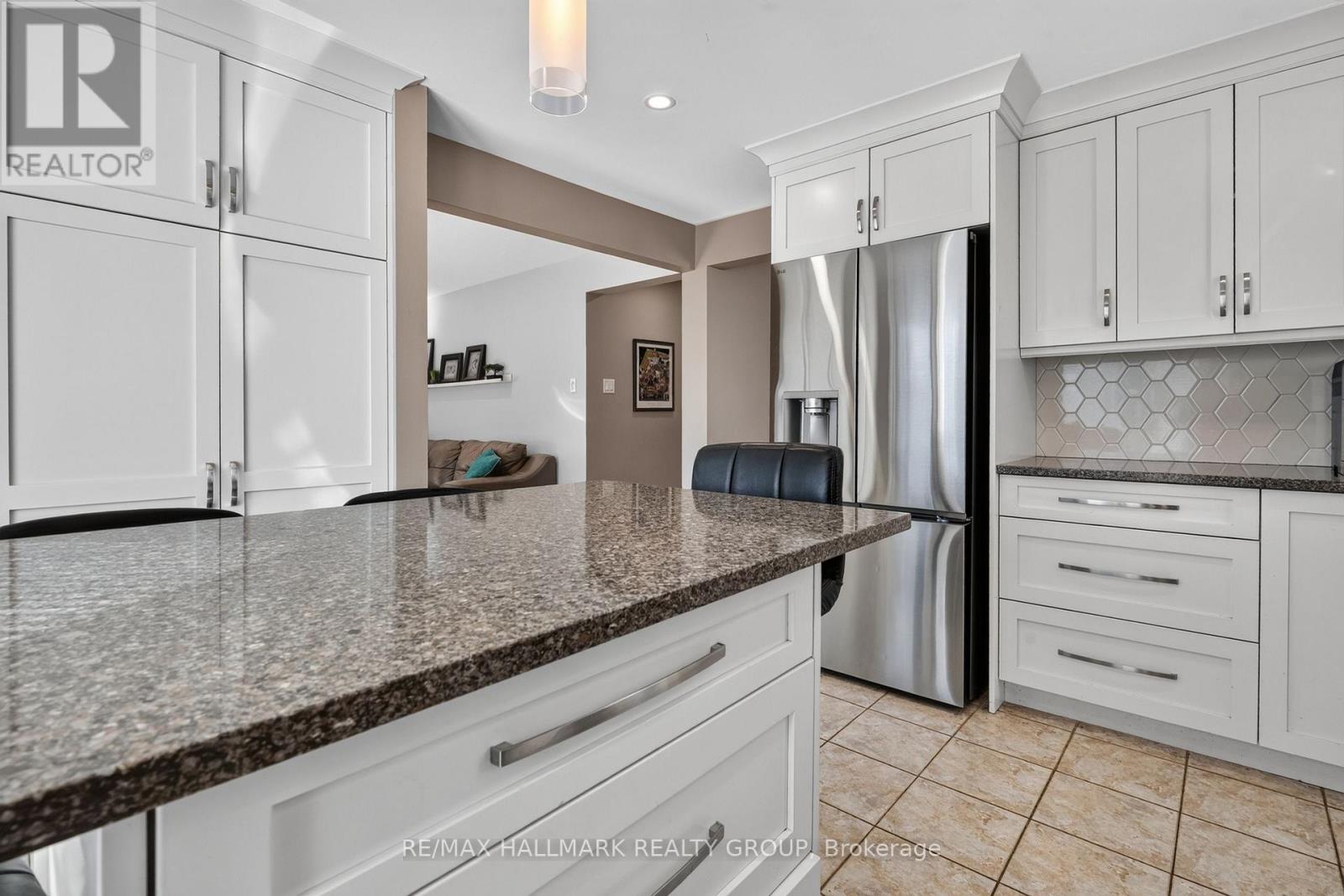 518 DES CONIFERS CRESCENT - Image 14
