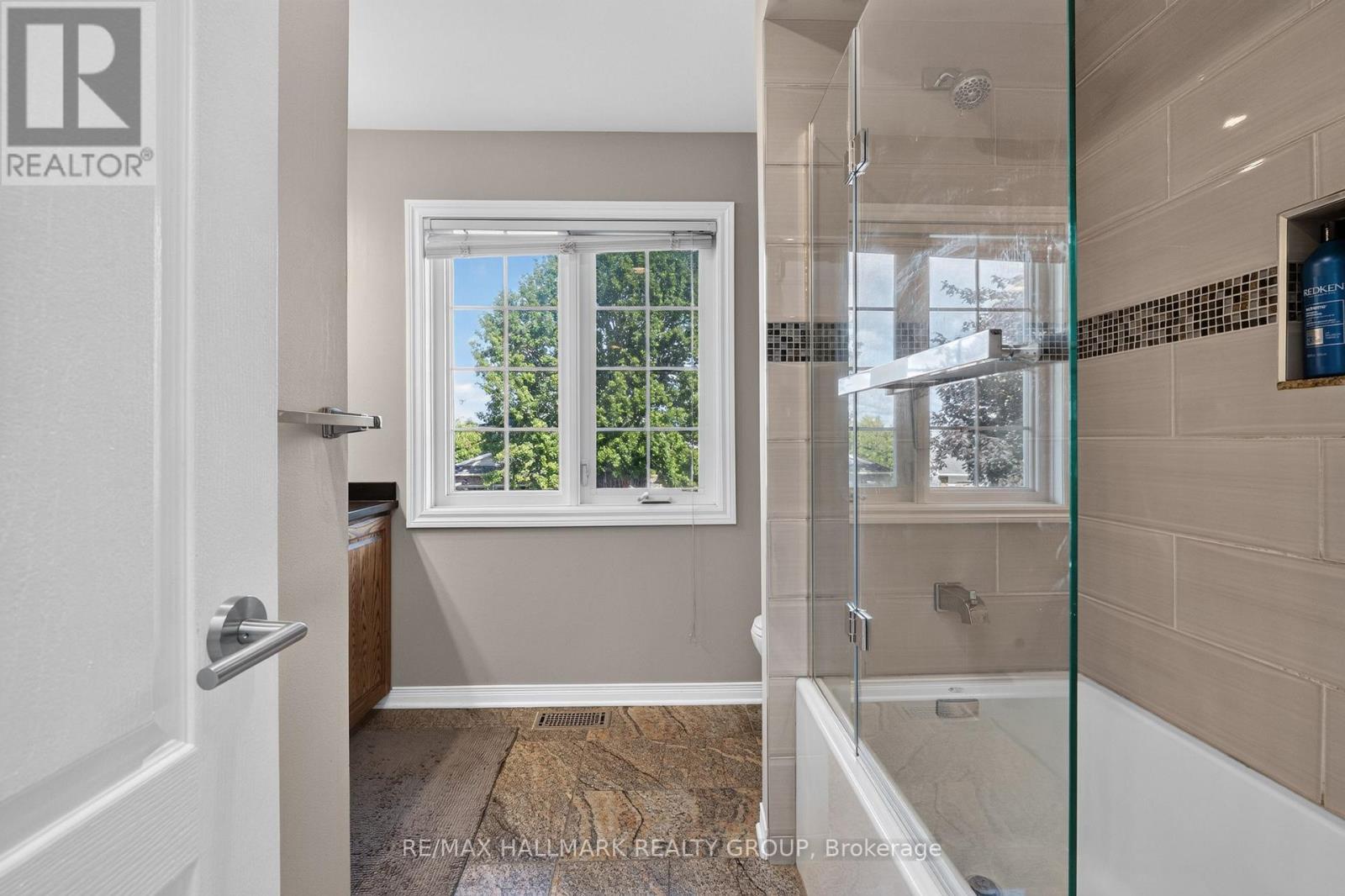 518 DES CONIFERS CRESCENT - 22