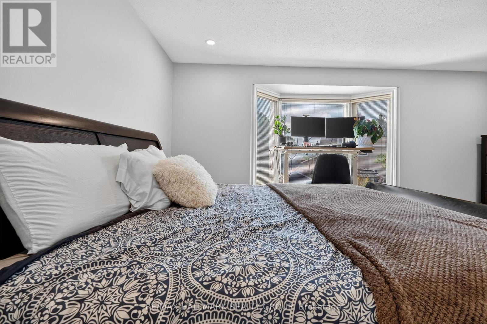 518 DES CONIFERS CRESCENT - 32
