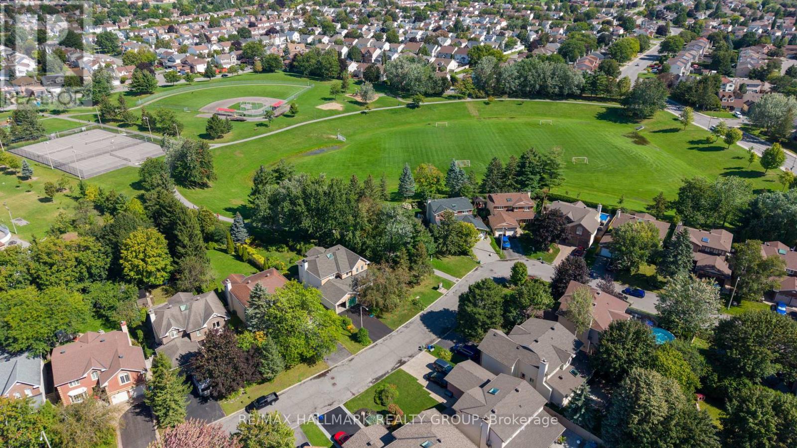 518 DES CONIFERS CRESCENT - 48