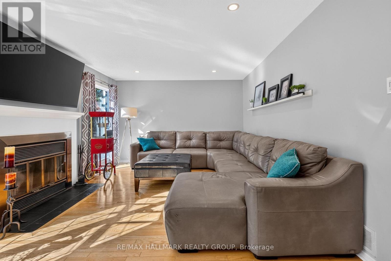 518 DES CONIFERS CRESCENT - 9