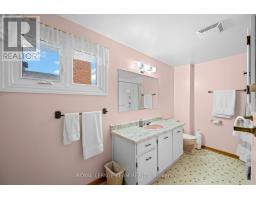 7 Centrepark Drive, Ottawa, ON K1B3C2 Photo 25