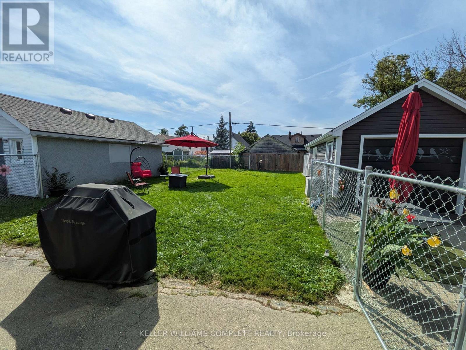 487 SCHOLFIELD AVENUE N - 18