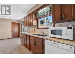 Kitchen - 5777 Sunnylea Crescent, Niagara Falls, ON L2G2S1 Photo 9