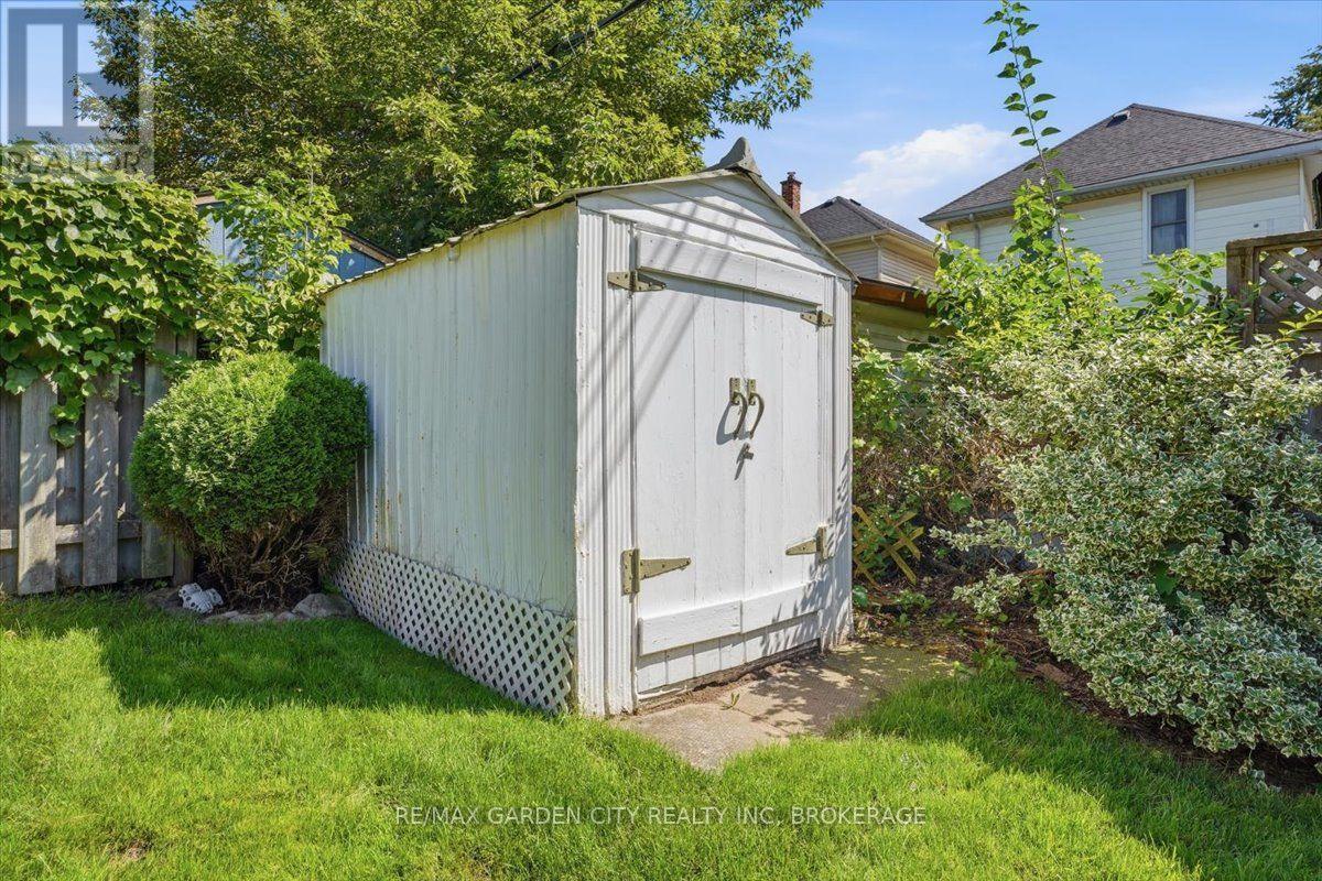 70 LOWELL AVENUE - 30