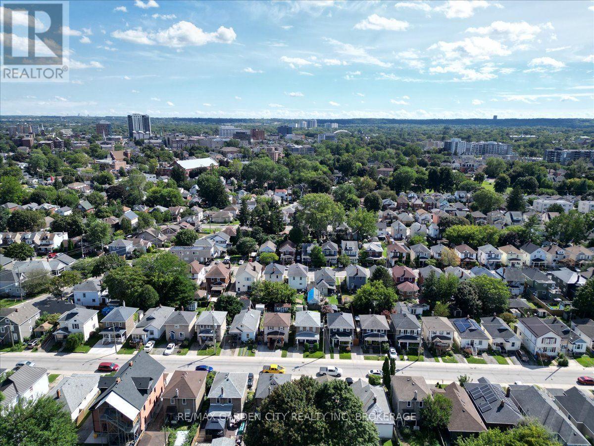 70 LOWELL AVENUE - Image 42