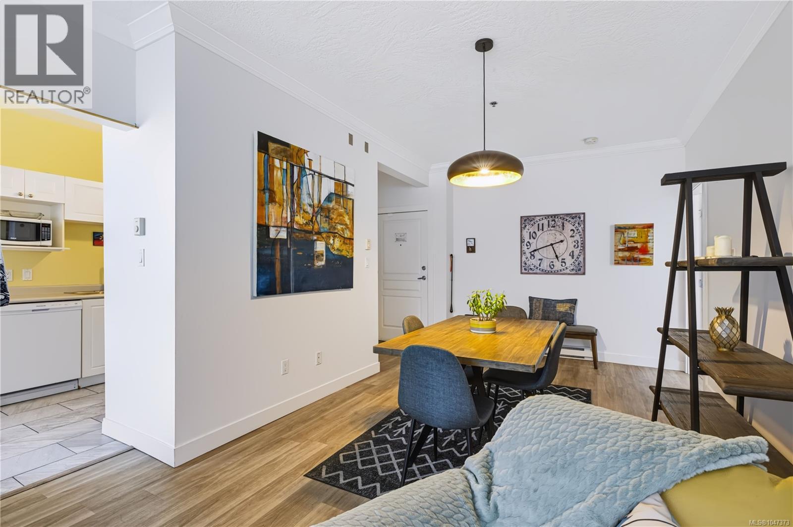 #404 121 Aldersmith Pl - 3