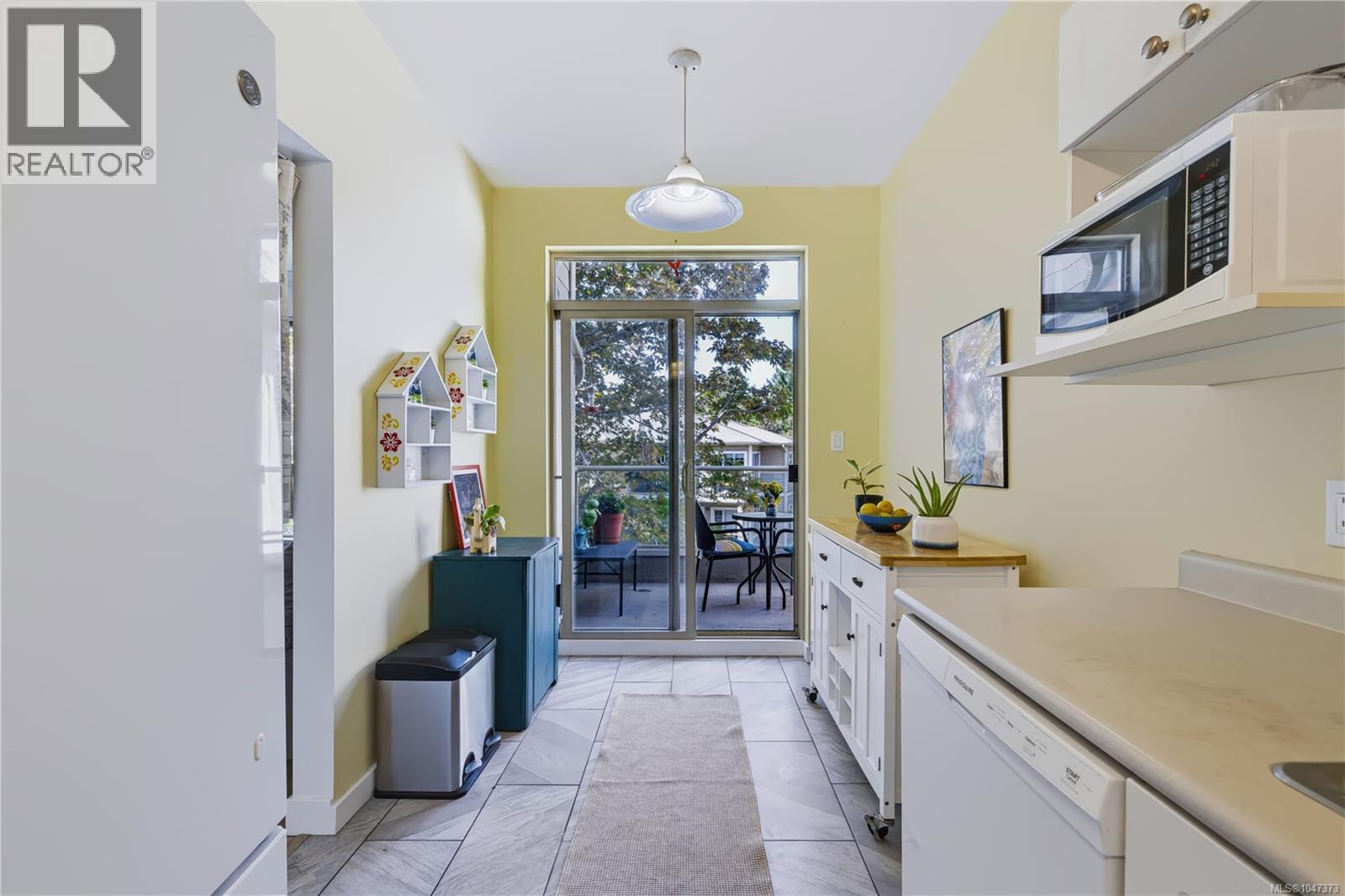 #404 121 Aldersmith Pl - Image 9