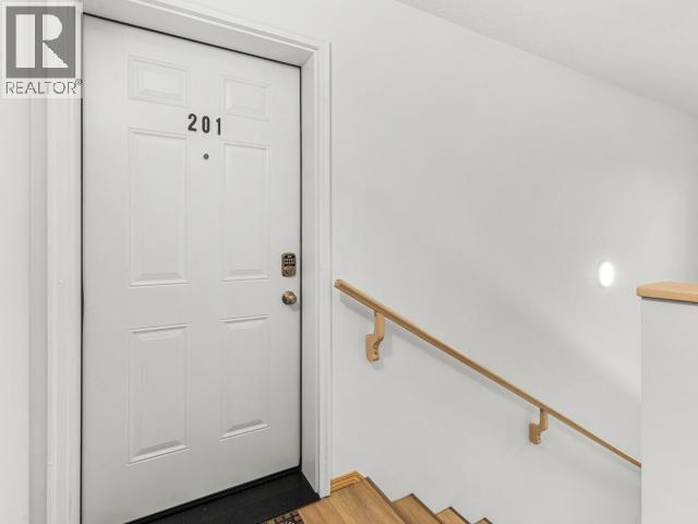 201-250 OLIVE MAY WAY, Whitehorse — photo 7
