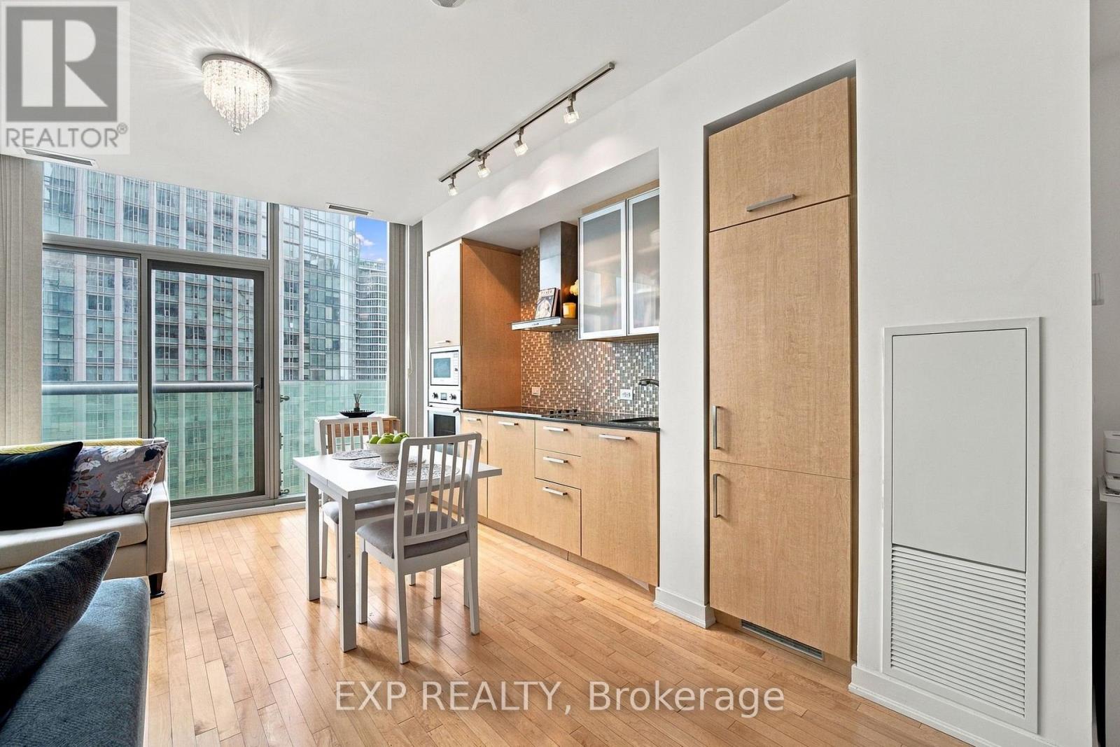 #1804 14 YORK STREET - 15