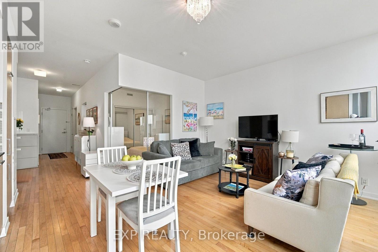 #1804 14 YORK STREET - 16