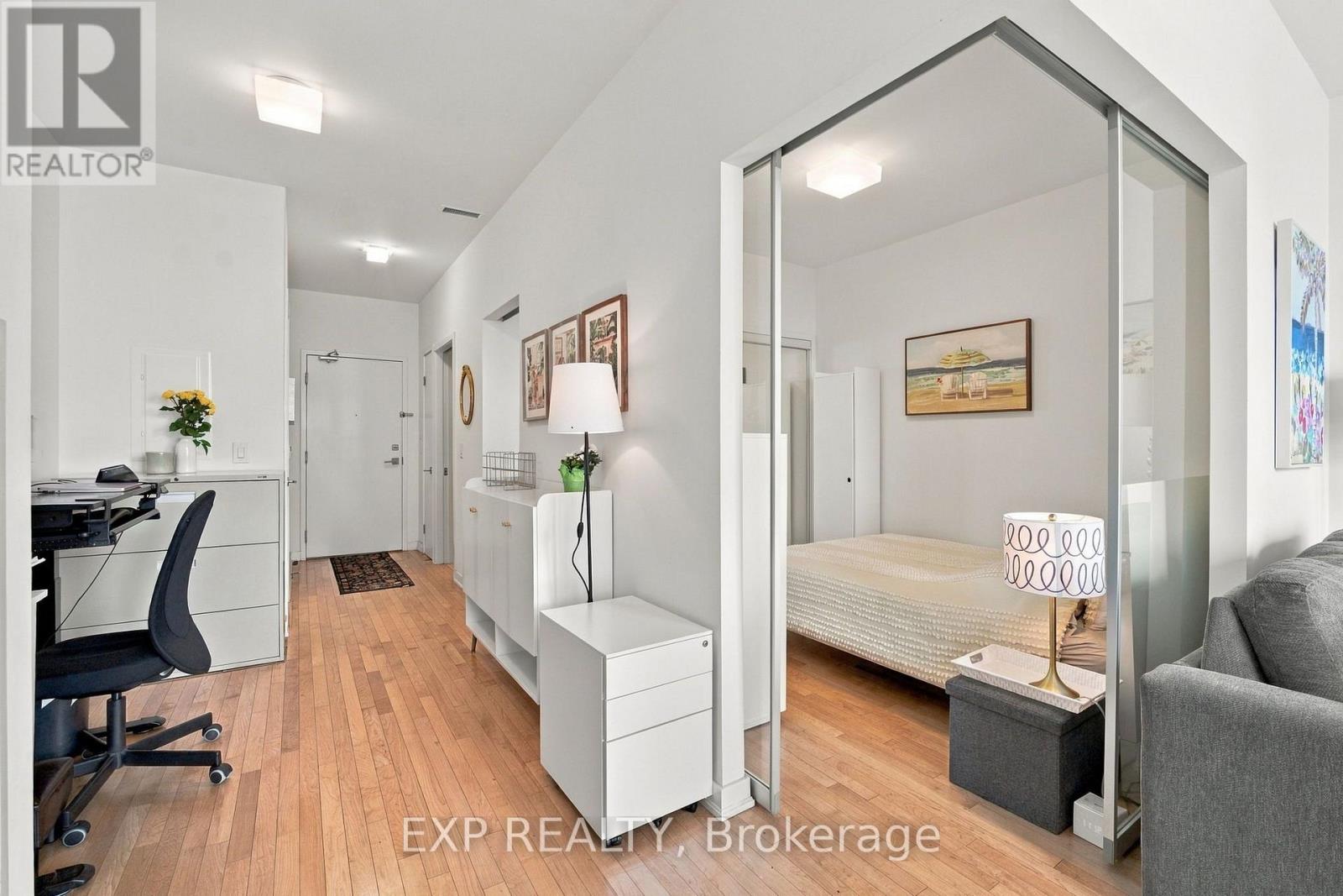 #1804 14 YORK STREET - 3