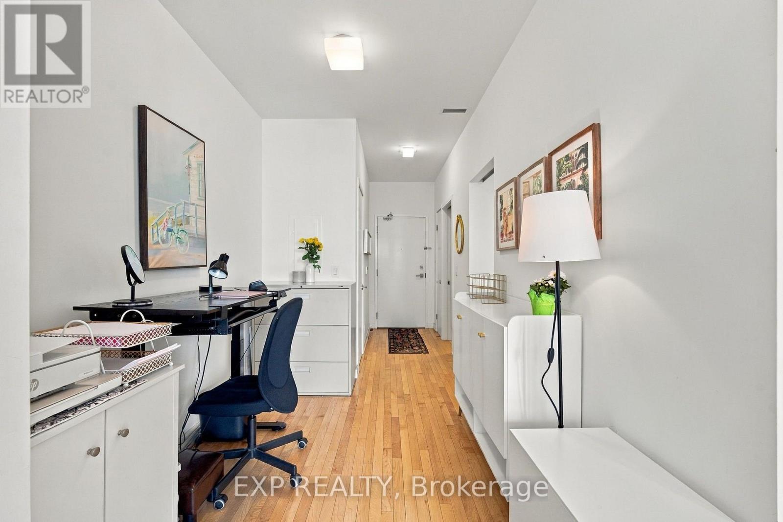 #1804 14 YORK STREET - 30