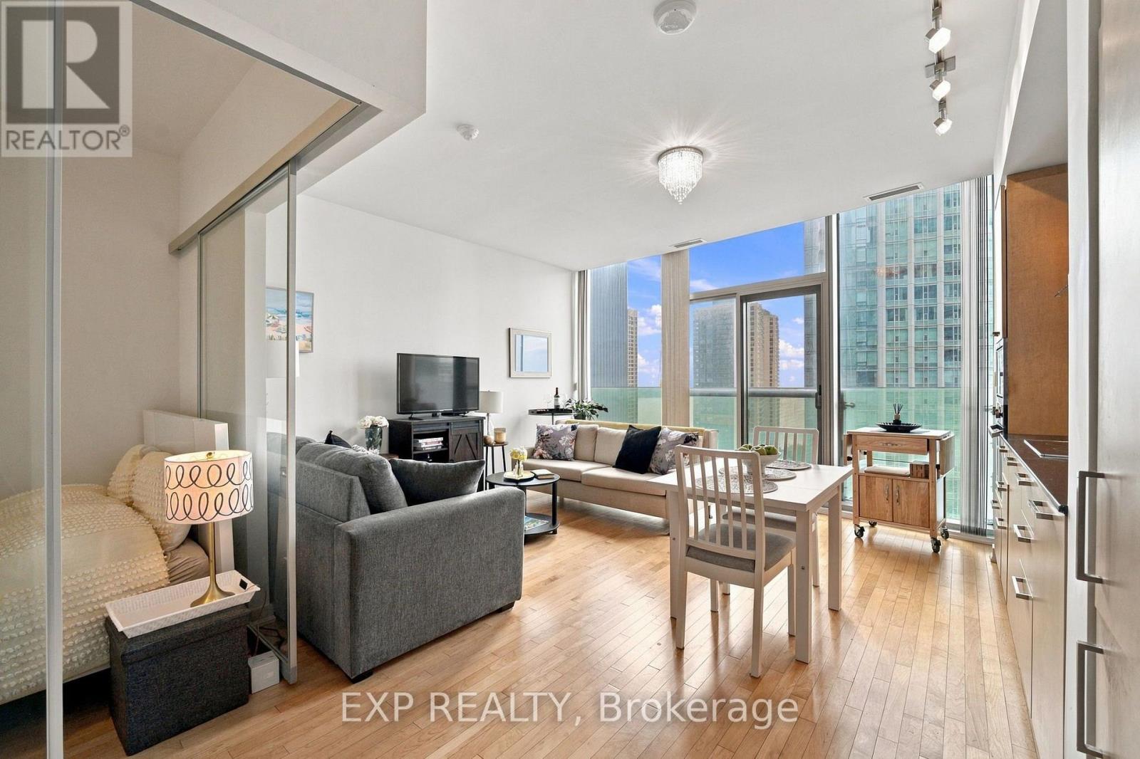 #1804 14 YORK STREET - 31