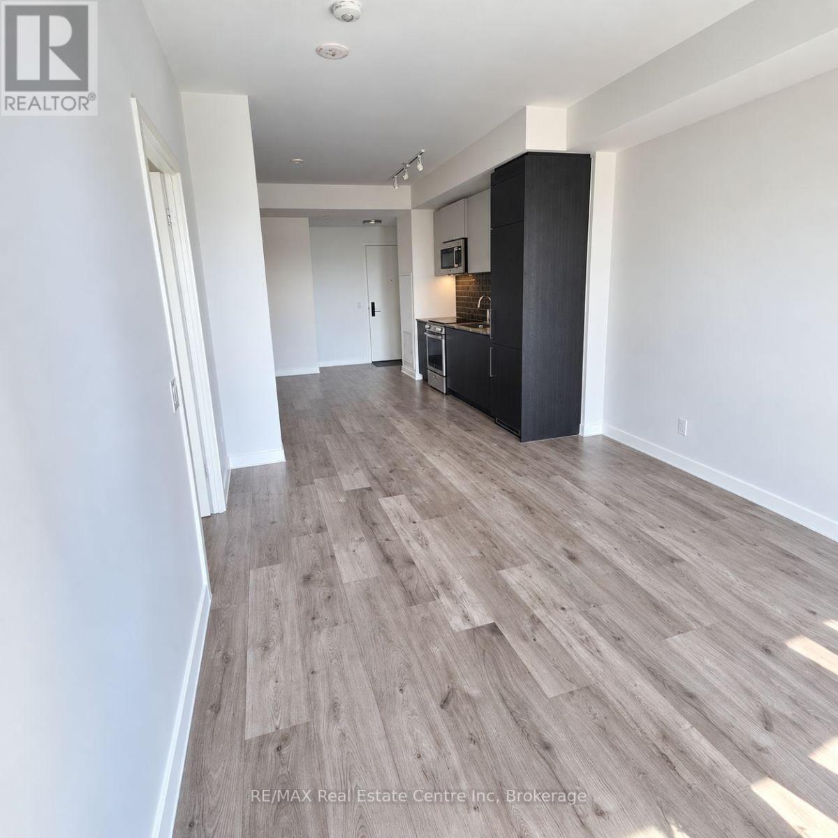 #328 285 DUFFERIN STREET - 6