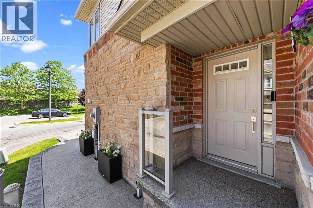 242 UPPER MOUNT ALBION Road Unit# 13, Stoney Creek — photo 2