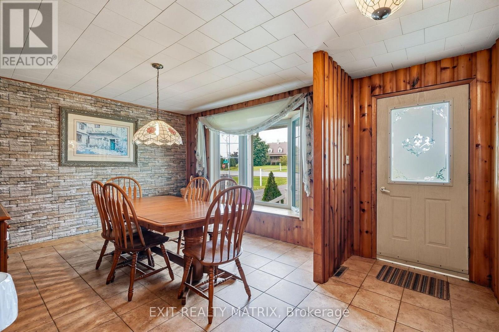 22215 LAGGAN-GLENELG ROAD - 4