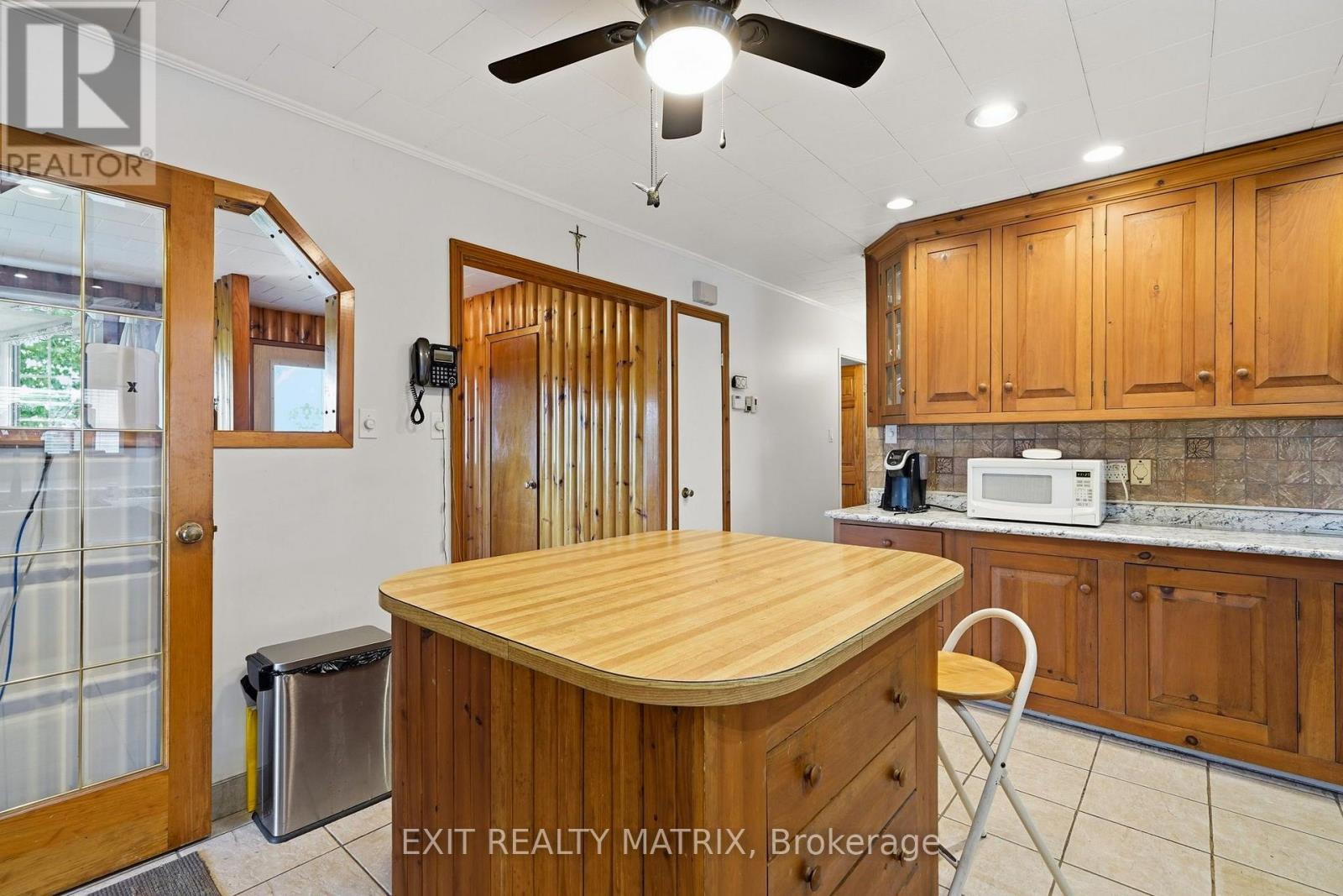 22215 LAGGAN-GLENELG ROAD, North Glengarry — photo 9