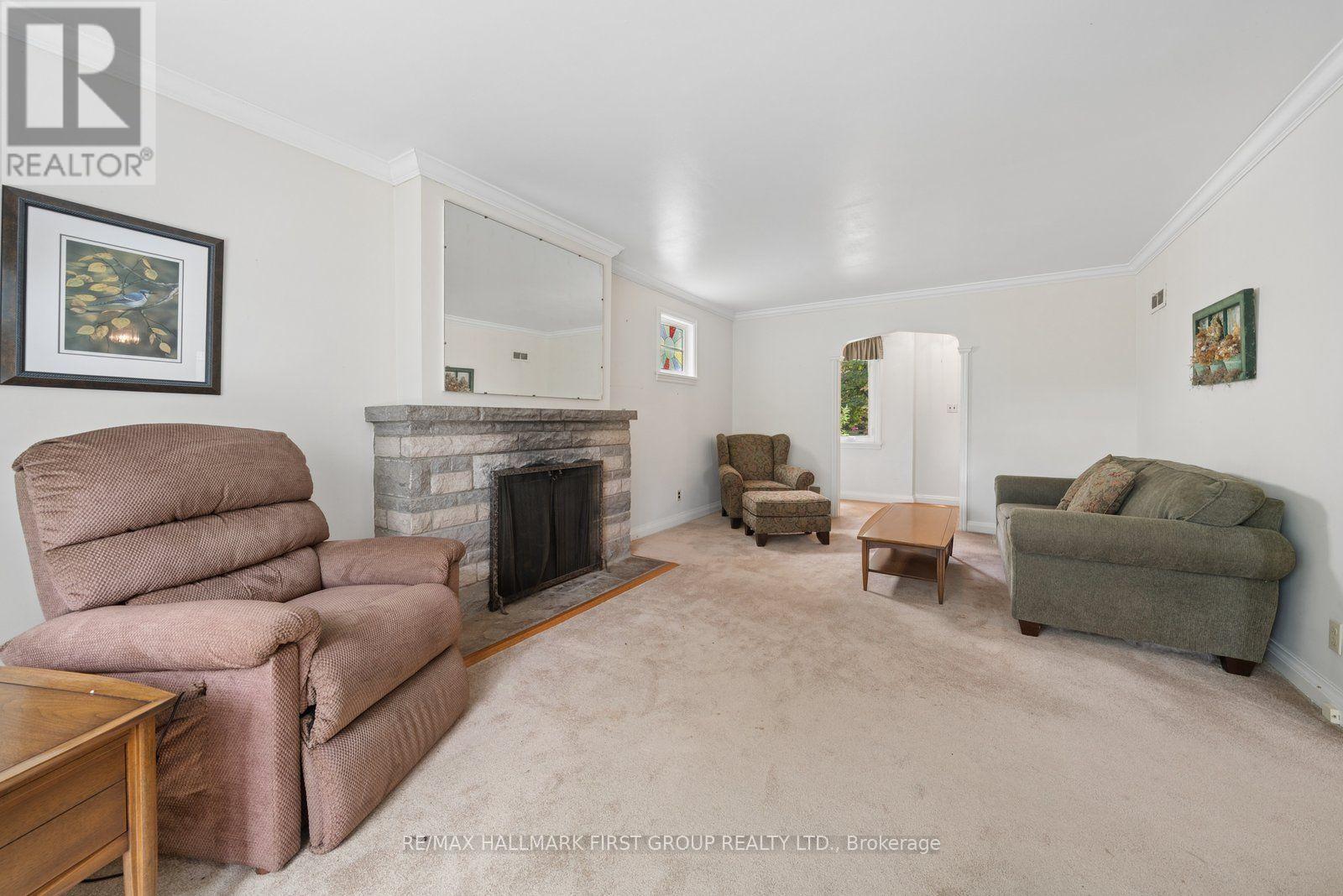 109 COLONEL DANFORTH TRAIL - 10