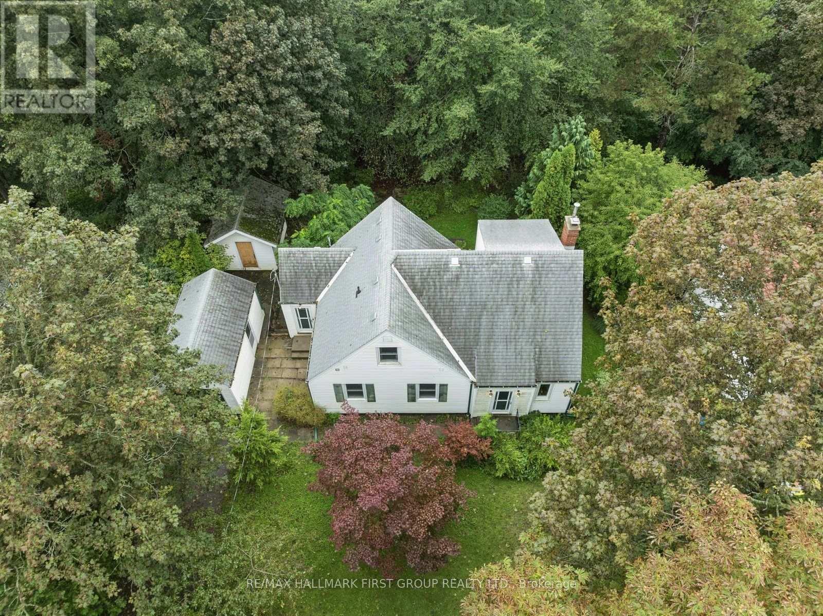 109 COLONEL DANFORTH TRAIL - Image 37