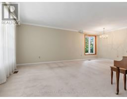 Dining room - 162 Bathgate Drive, Toronto, ON M1C1T5 Photo 6