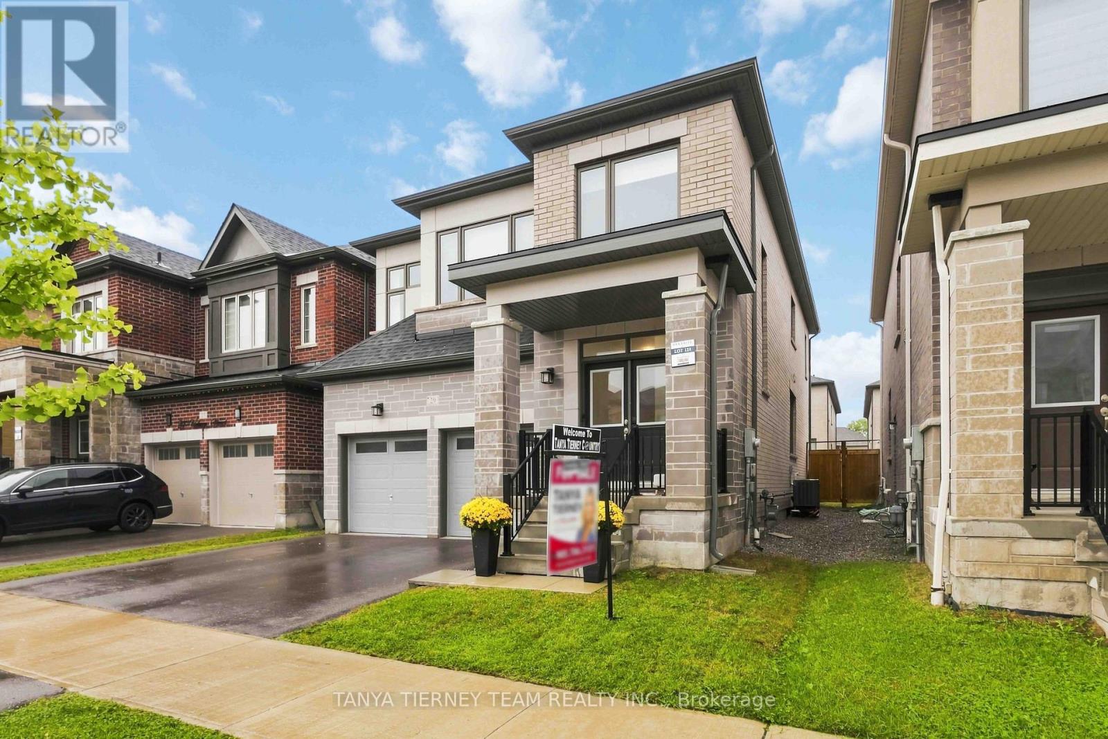 29 VICKERY STREET, Whitby — photo 3