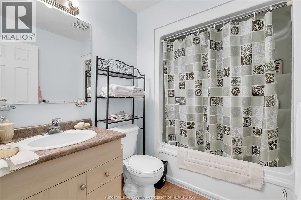 496 MERRILL AVENUE - 12