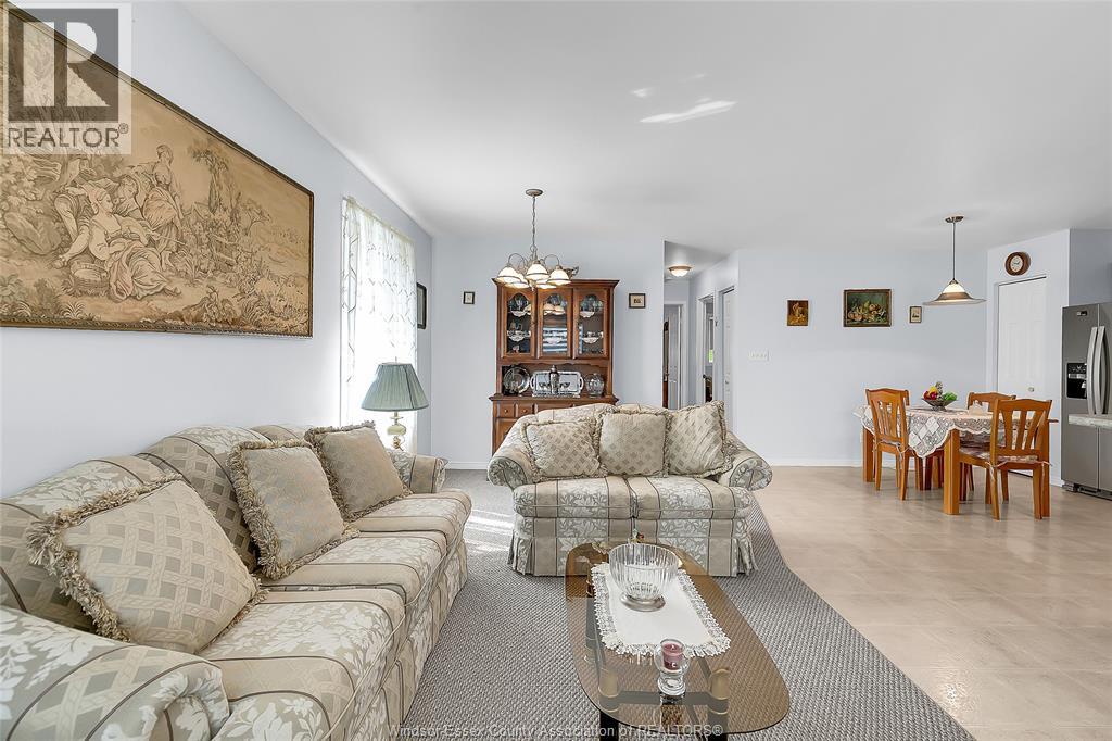 496 MERRILL AVENUE, LaSalle — photo 4