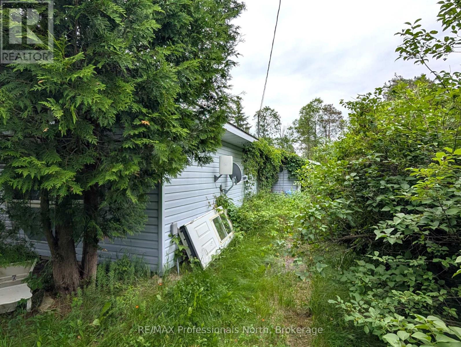 47 RIVERSIDE AVENUE, South River — photo 2