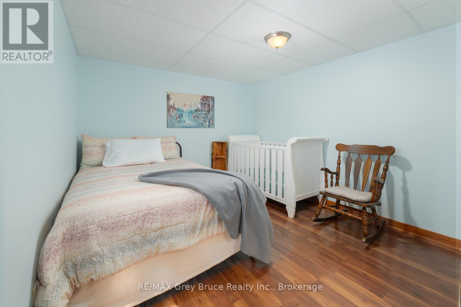 27 WOODSTOCK AVENUE - 28