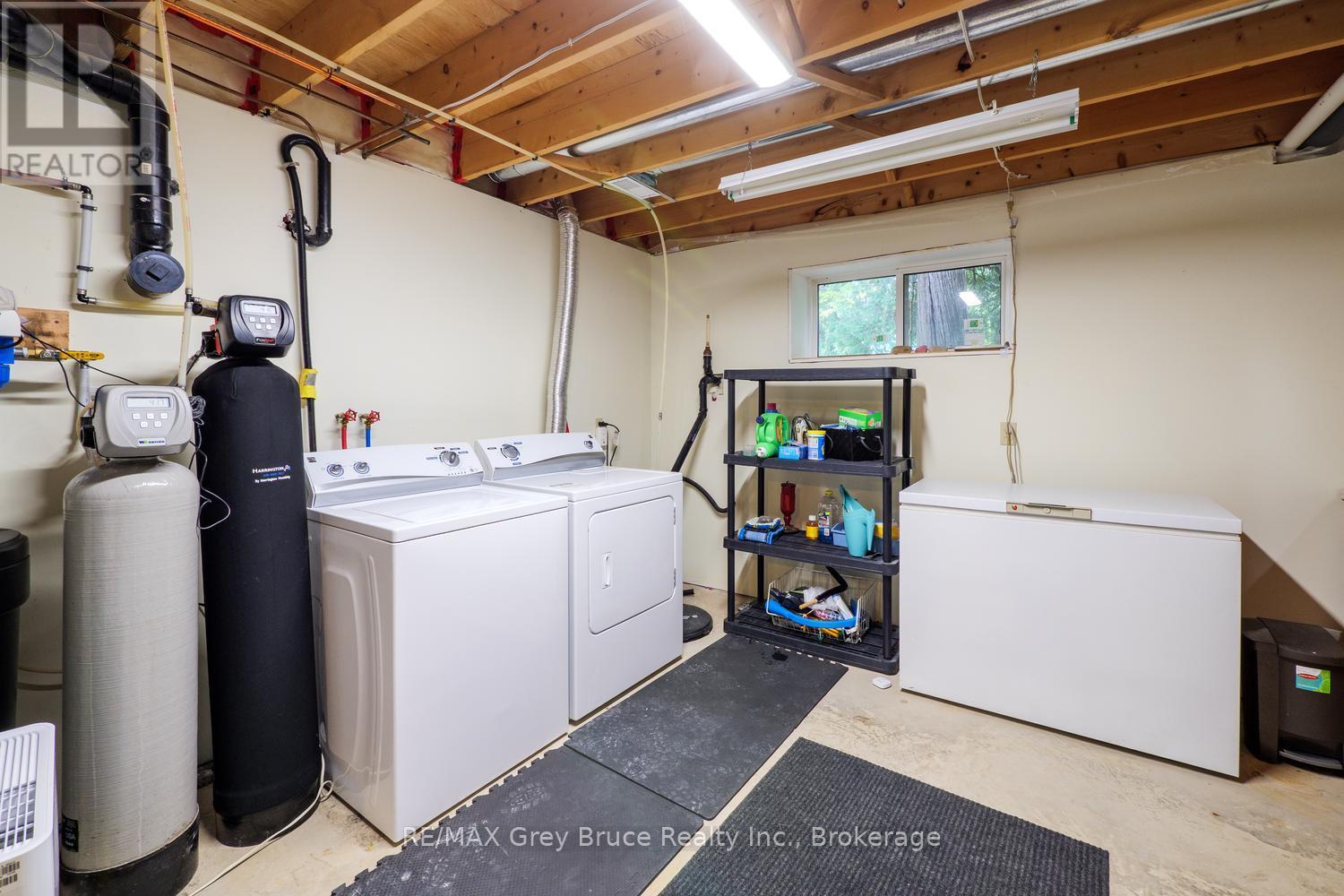 27 WOODSTOCK AVENUE - 33