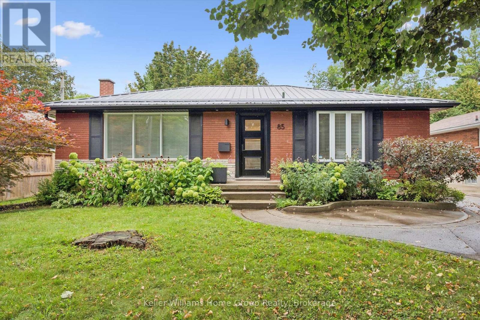 85 BAILEY AVENUE - 1