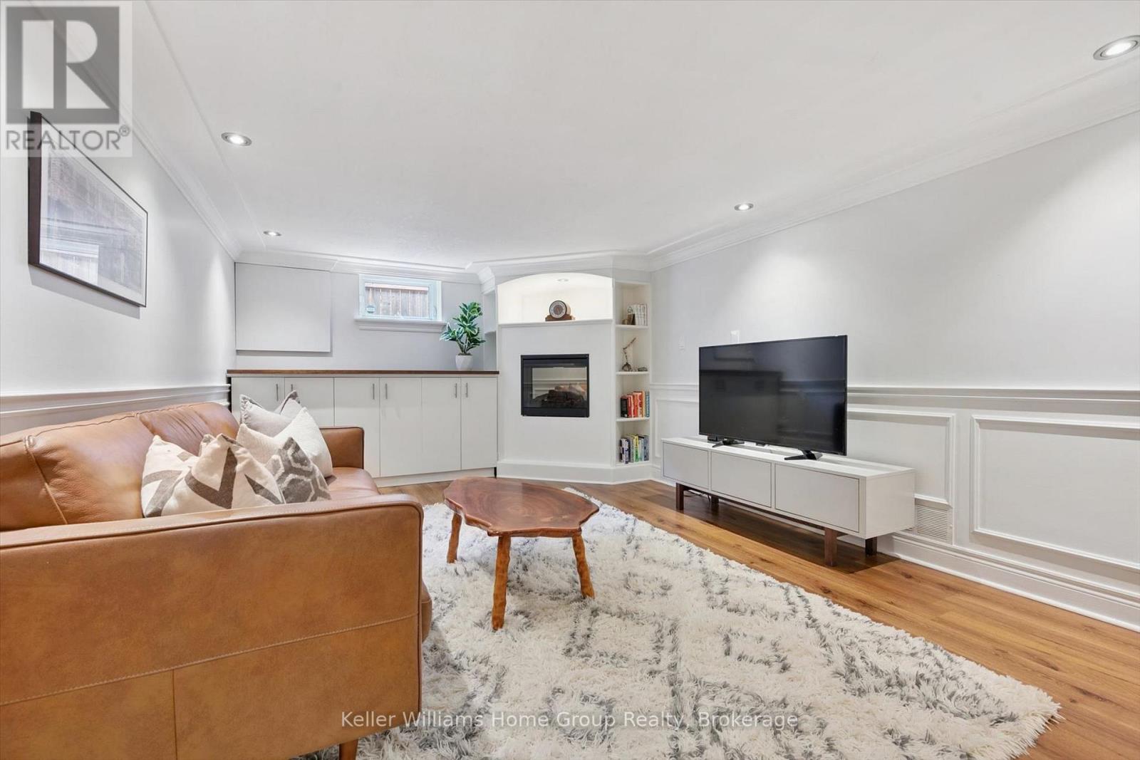 85 BAILEY AVENUE - Image 24