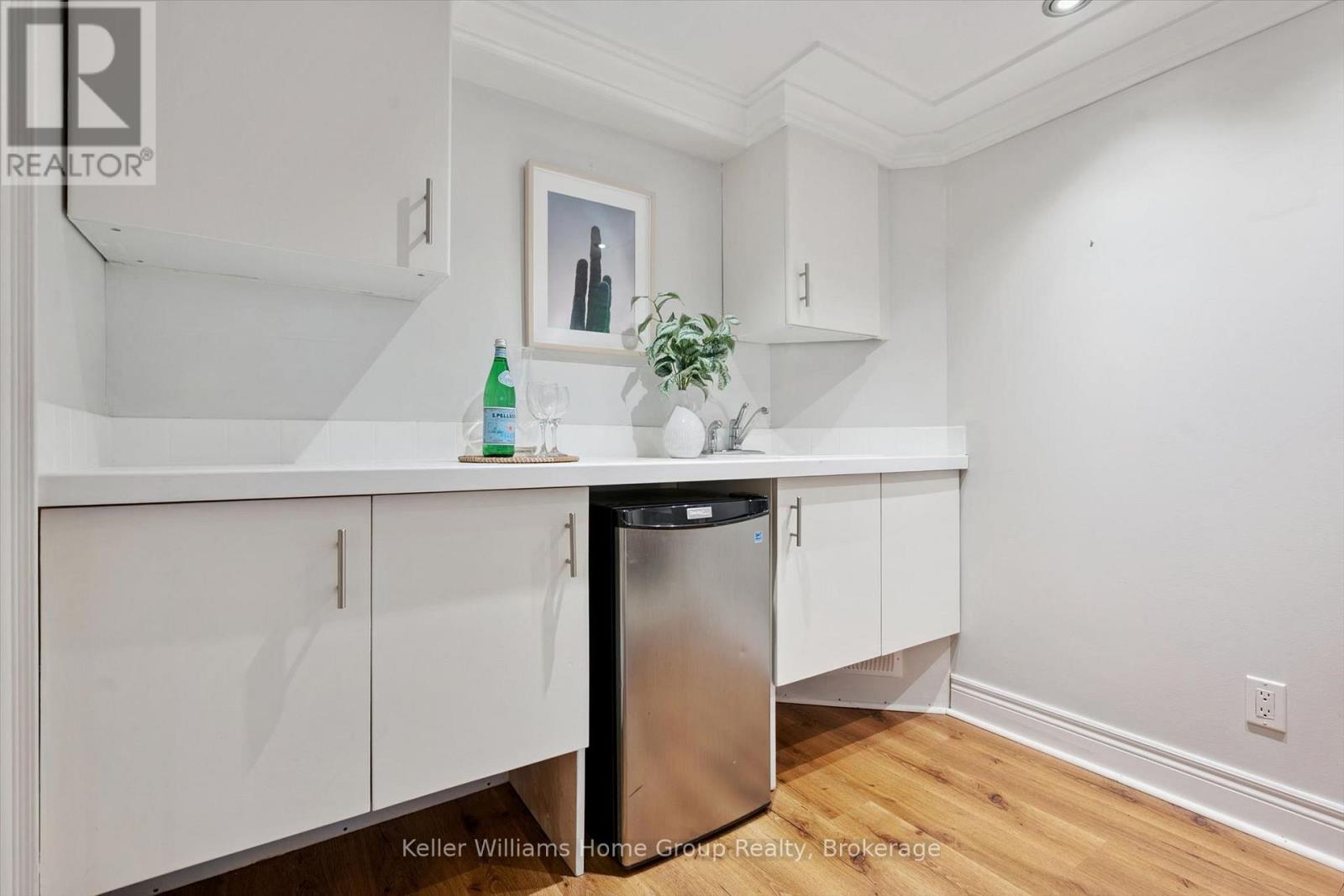 85 BAILEY AVENUE - Image 26