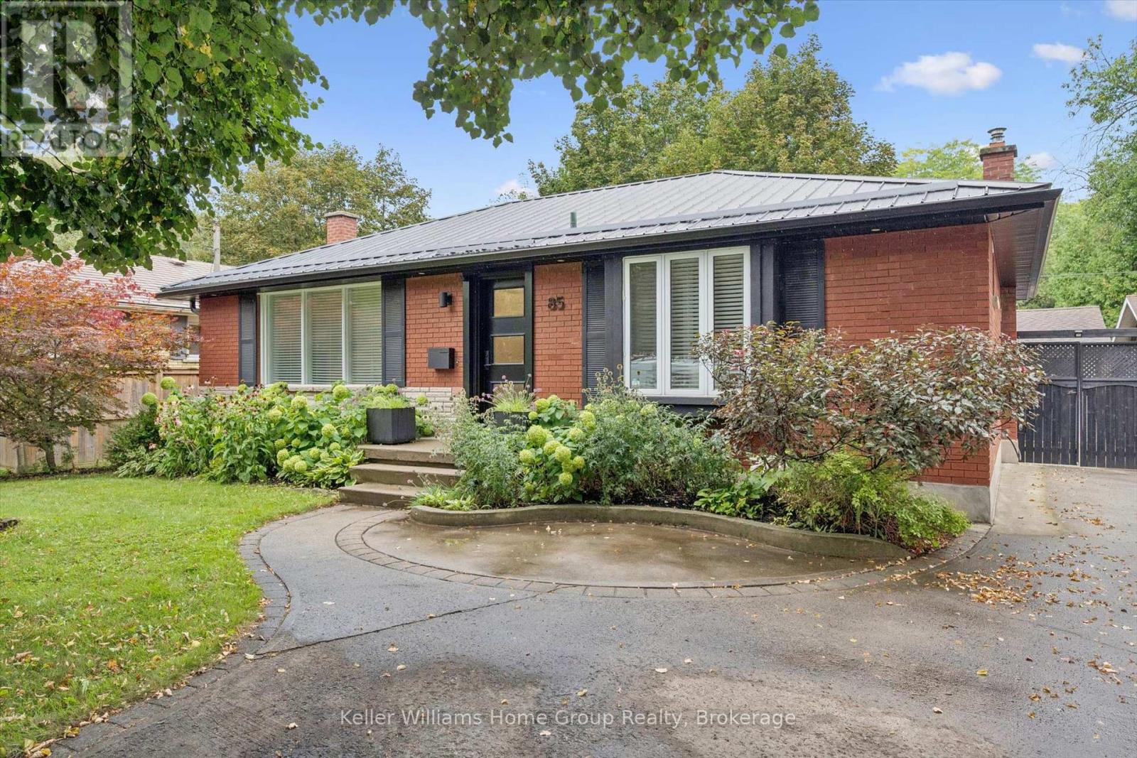 85 BAILEY AVENUE - 3