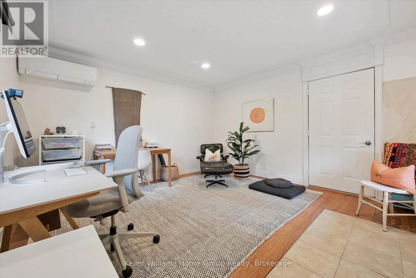 85 BAILEY AVENUE - 32