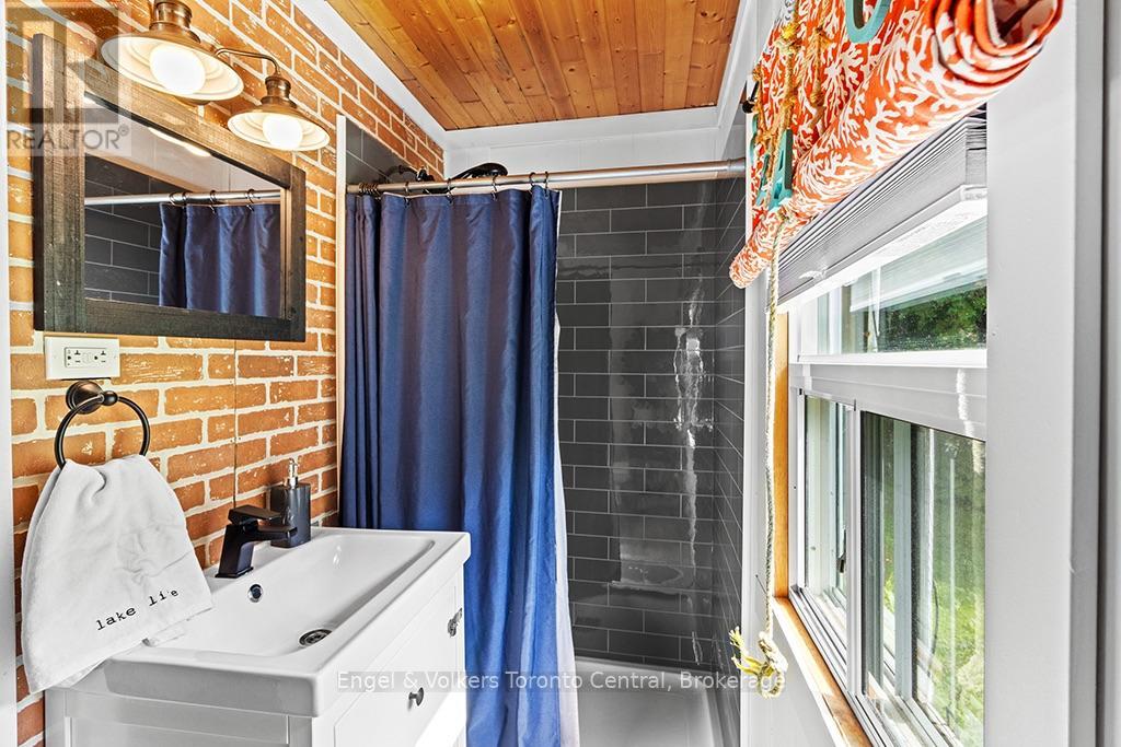 109 LAKEVIEW ROAD - 30