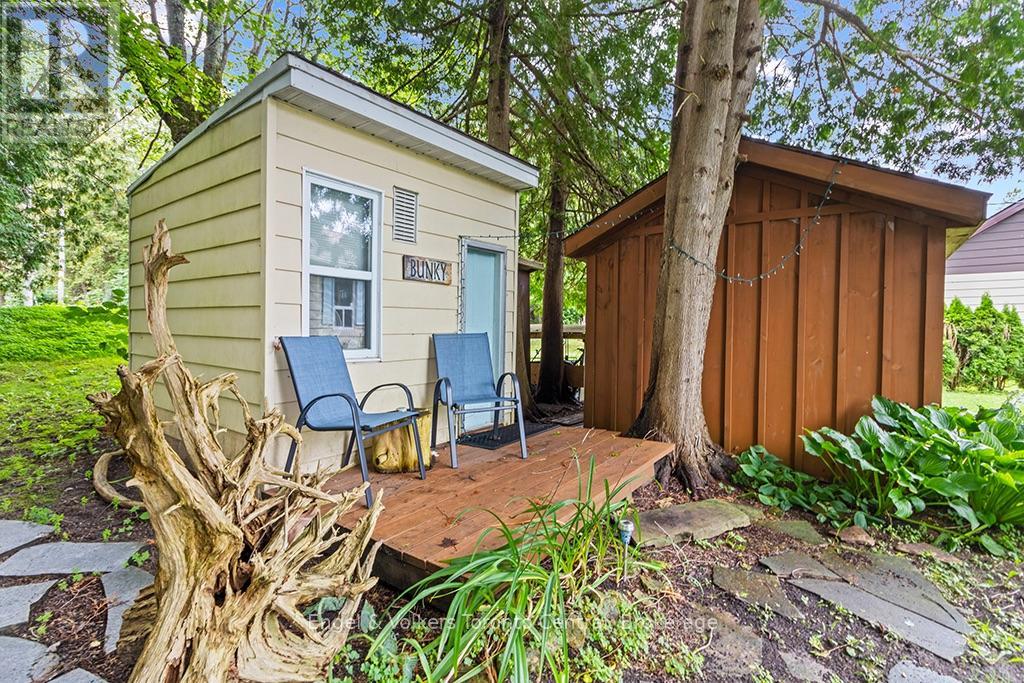 109 LAKEVIEW ROAD - 35