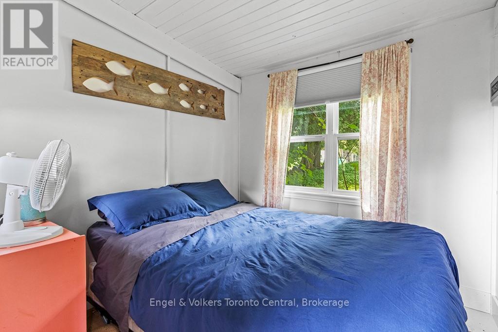 109 LAKEVIEW ROAD - 37