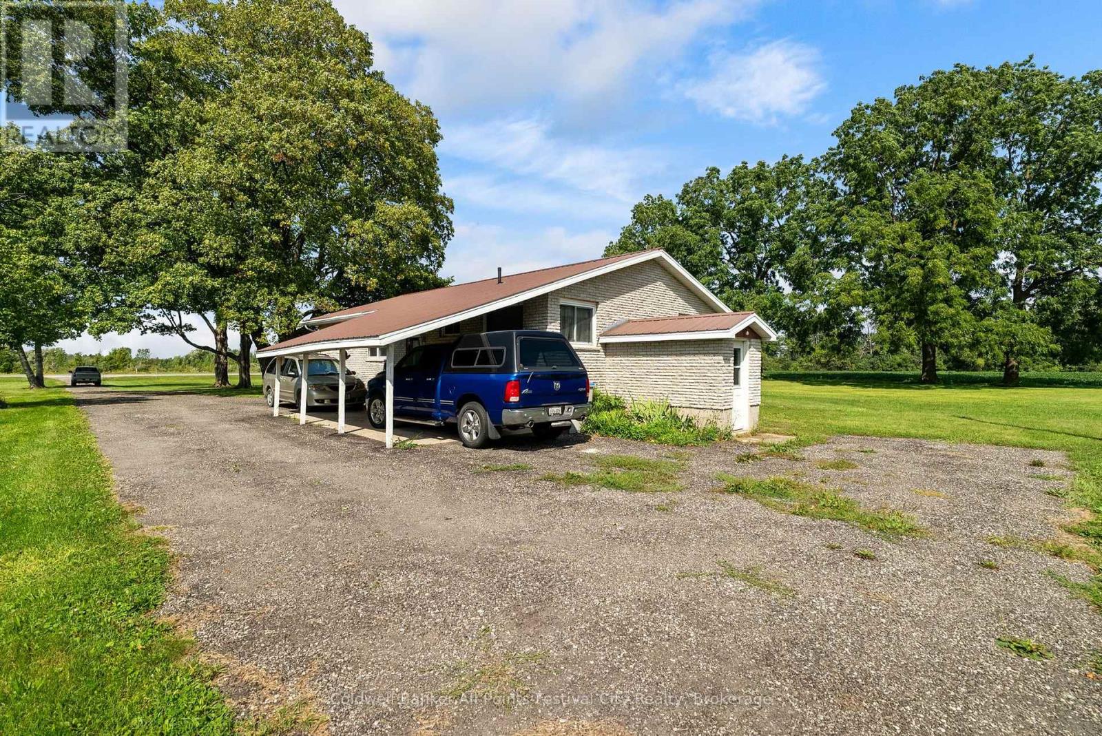 79324 BLUEWATER HIGHWAY - Image 32