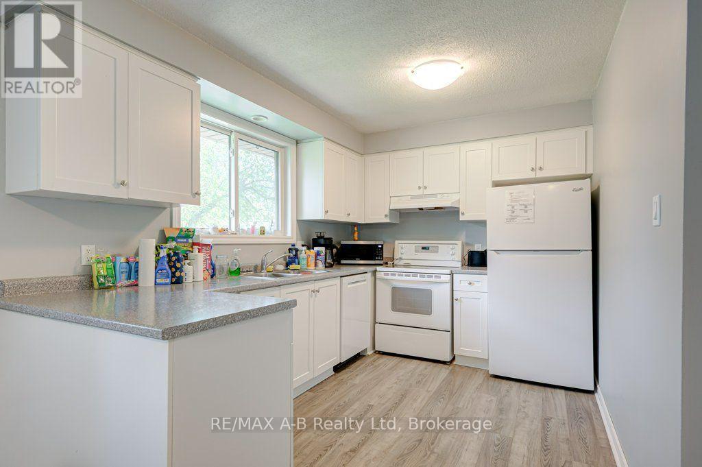56 BRANT STREET, Stratford — photo 7