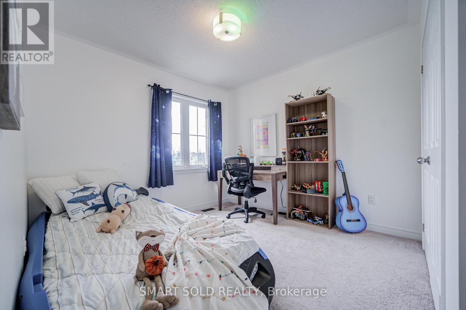3 CHAO CRESCENT - 36