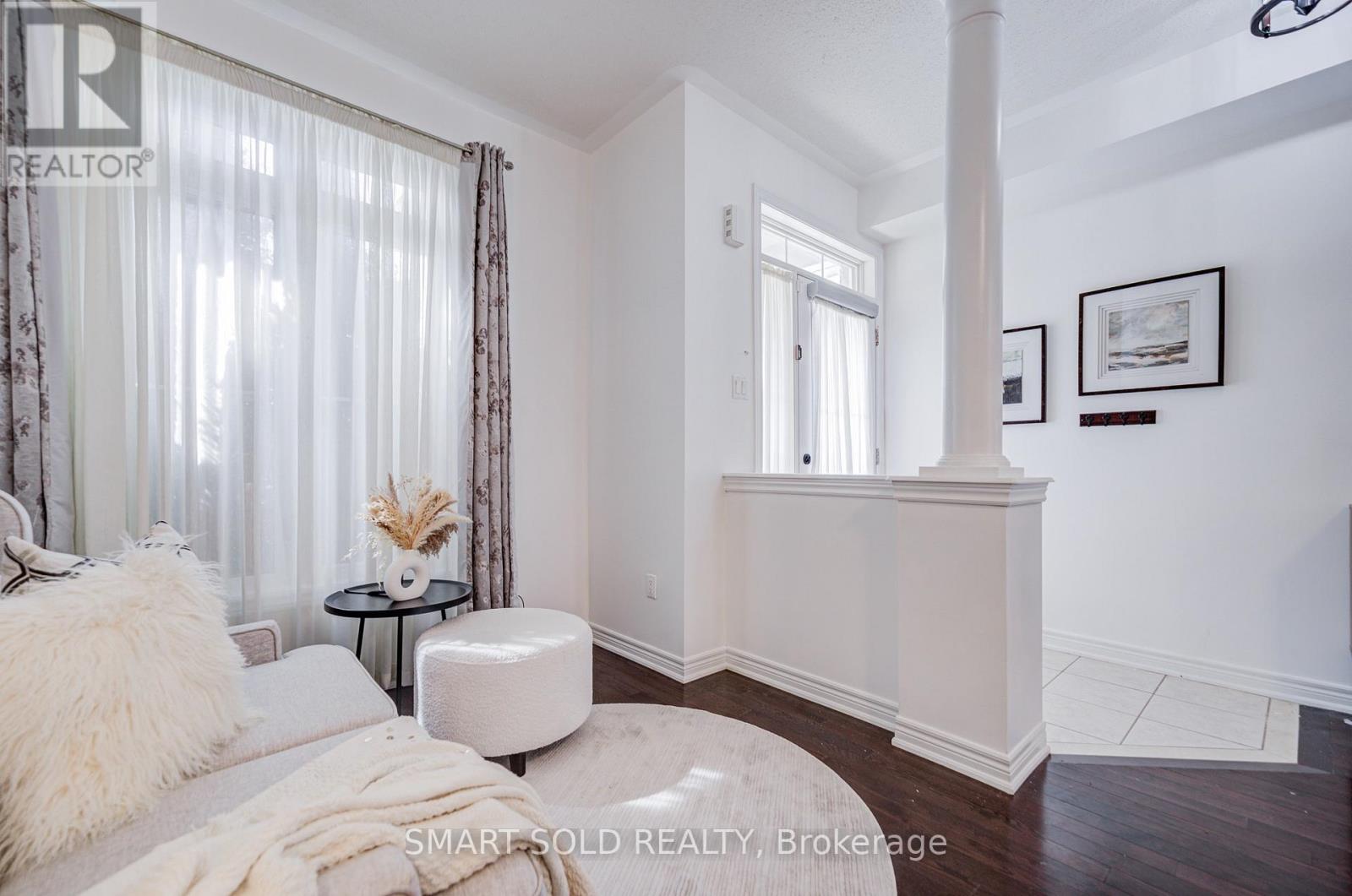 3 CHAO CRESCENT - 8