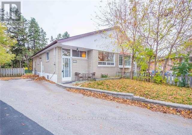 104 WILLOW(MAIN FLOOR) LANE, Newmarket (Bristol-London) — photo 1