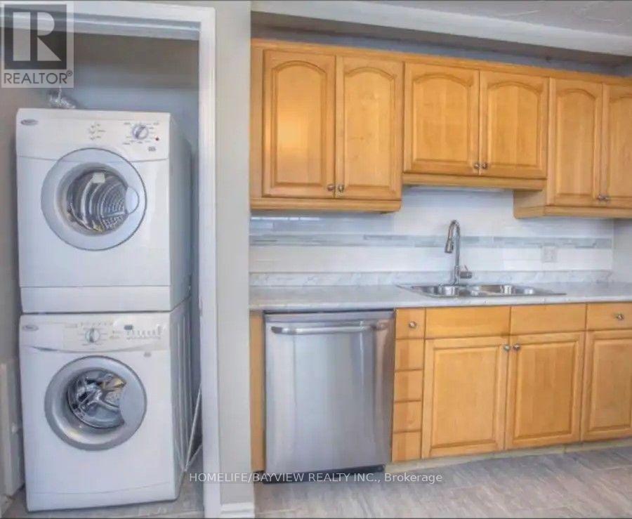 104 WILLOW(MAIN FLOOR) LANE, Newmarket (Bristol-London) — photo 4