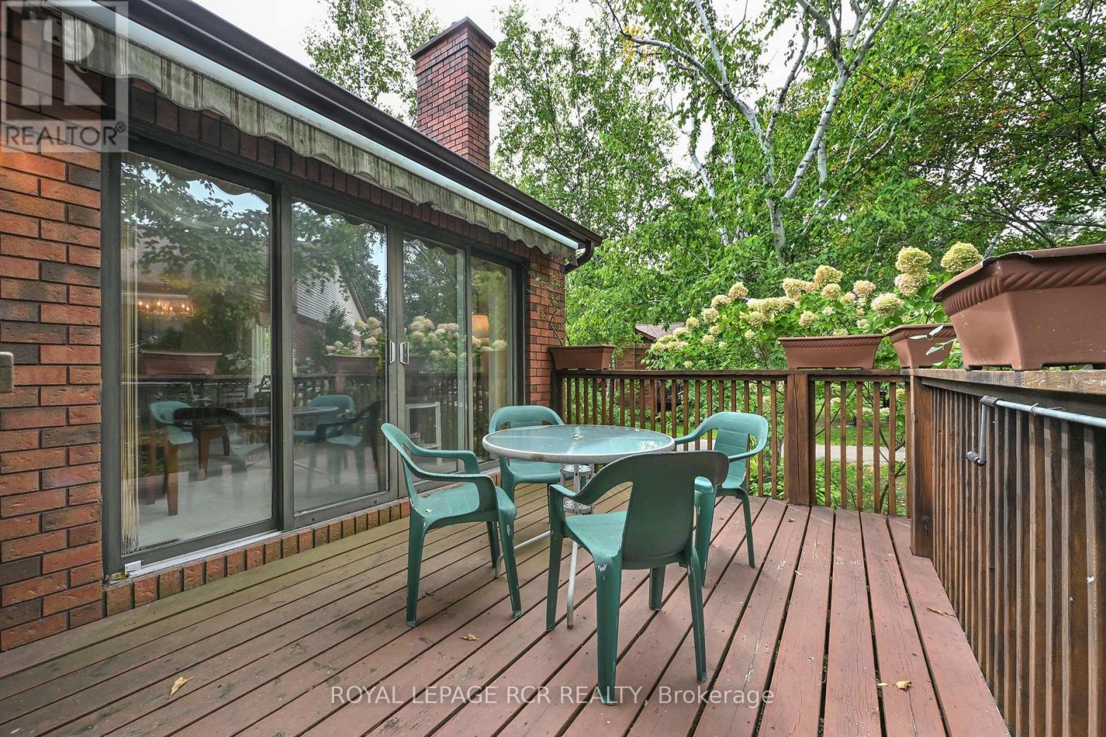 7 DELL ARBOR CRESCENT - 26