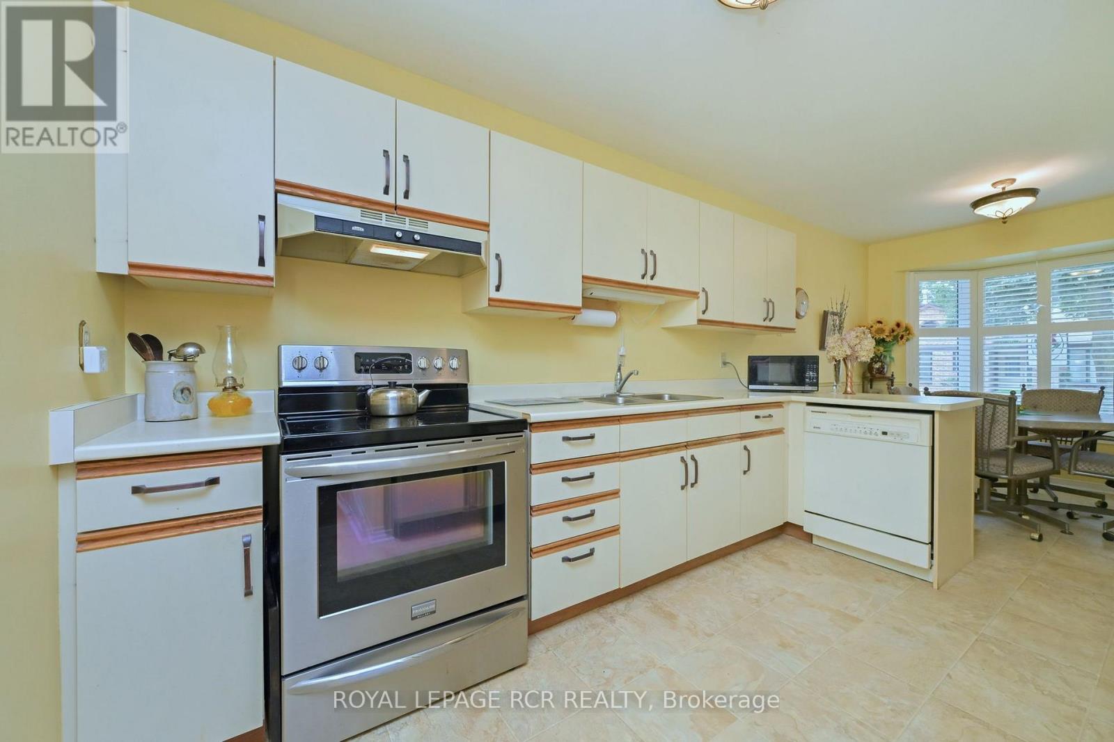 7 DELL ARBOR CRESCENT - Image 4